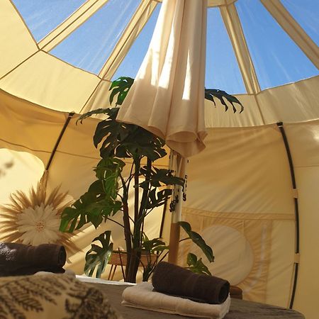 Le Jeklo Hotel Vias Luaran gambar