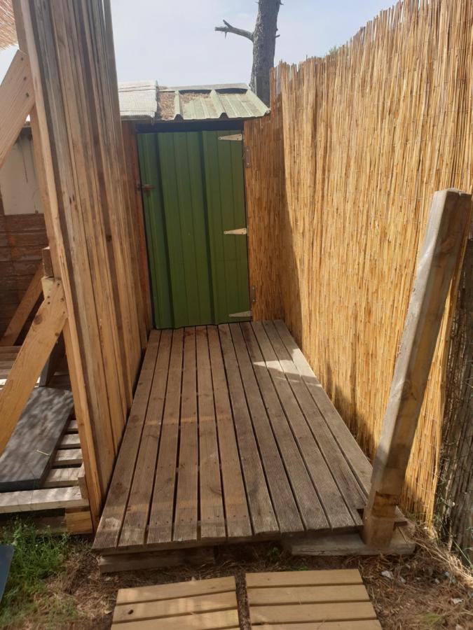 Le Jeklo Hotel Vias Luaran gambar