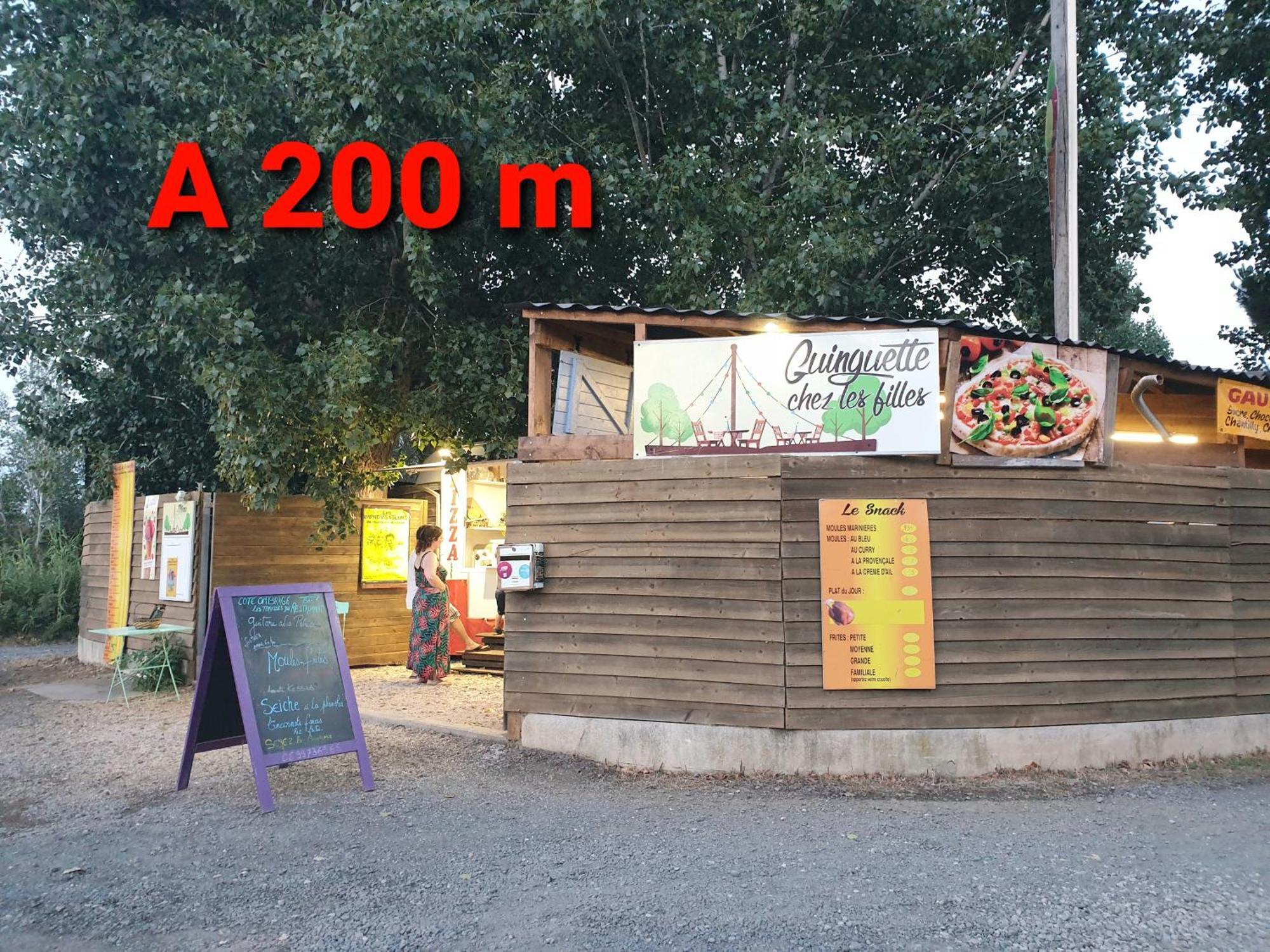 Le Jeklo Hotel Vias Luaran gambar
