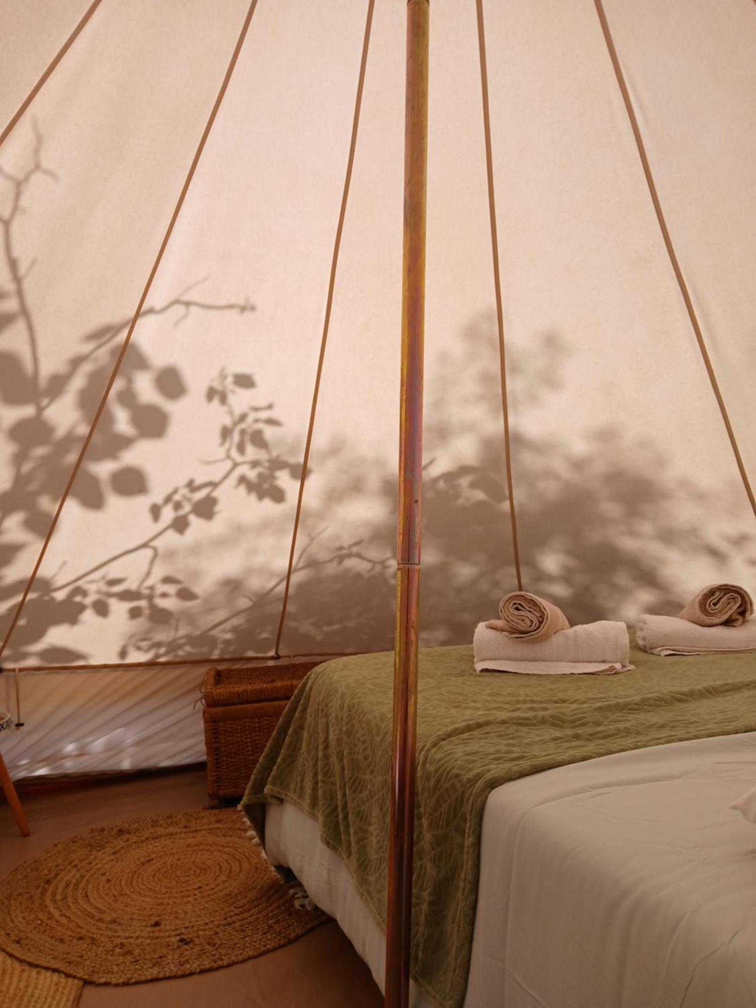 Le Jeklo Hotel Vias Luaran gambar
